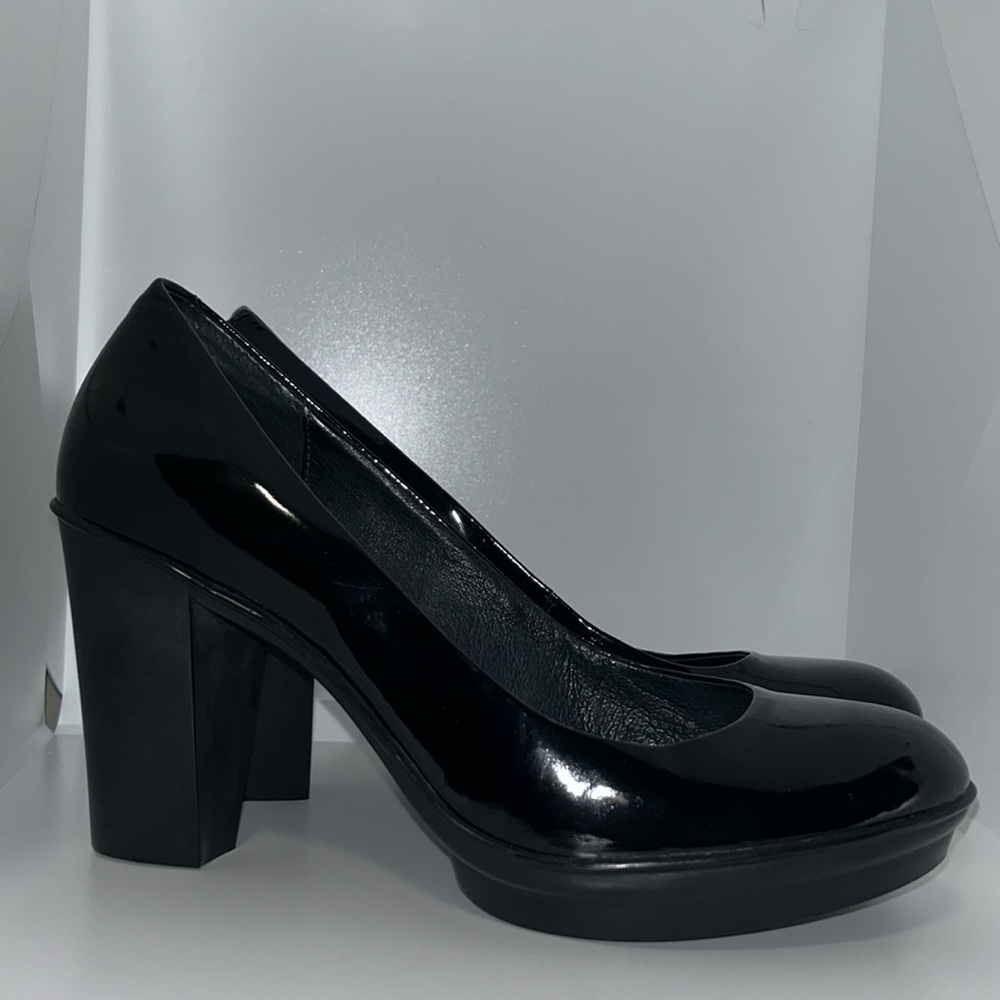Camper Black Patent Block Heel Pumps with Platform